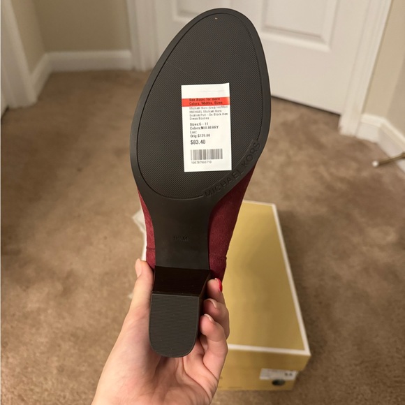 MK red velvet boots - Picture 3 of 5